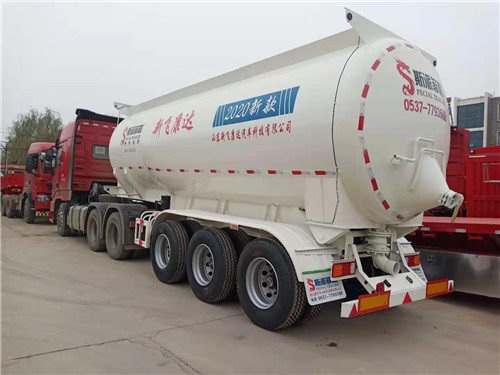 粉粒物料運(yùn)輸半掛車廠家